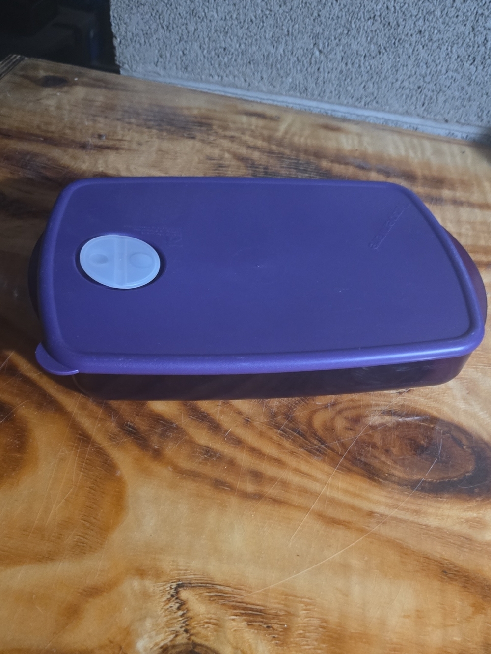 Tupperware Rock N Serve Microwave Dish - 6 C